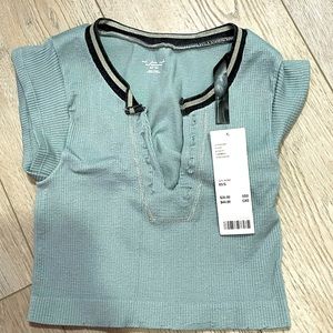 BRAND NEW - URBAN OUTFITTERS TOP
